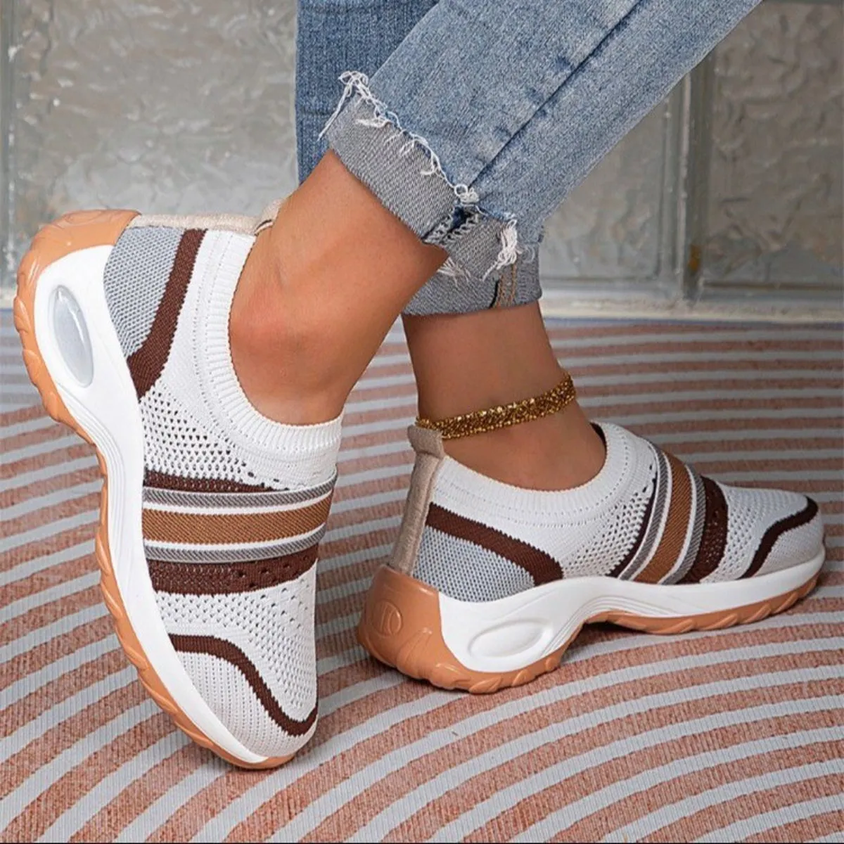 Allie Breathable Round Toe Sneakers