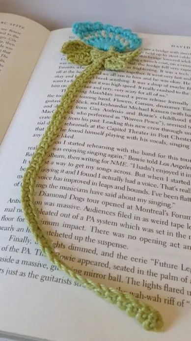 Antique Flower Bookmark Crochet - by Fiona Whyte