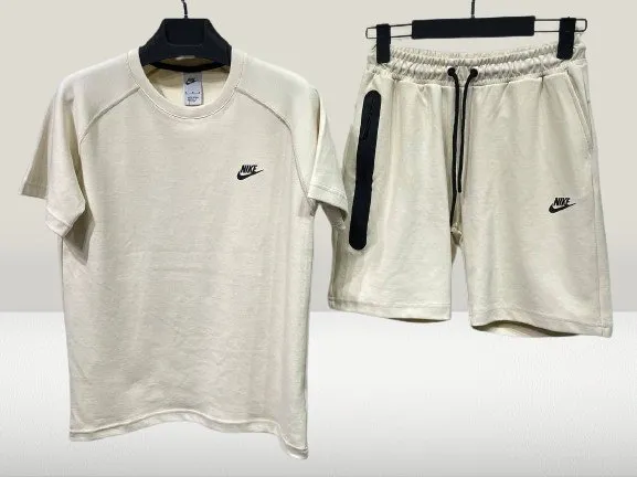 Compleu Nike Tech CREM [NOU]