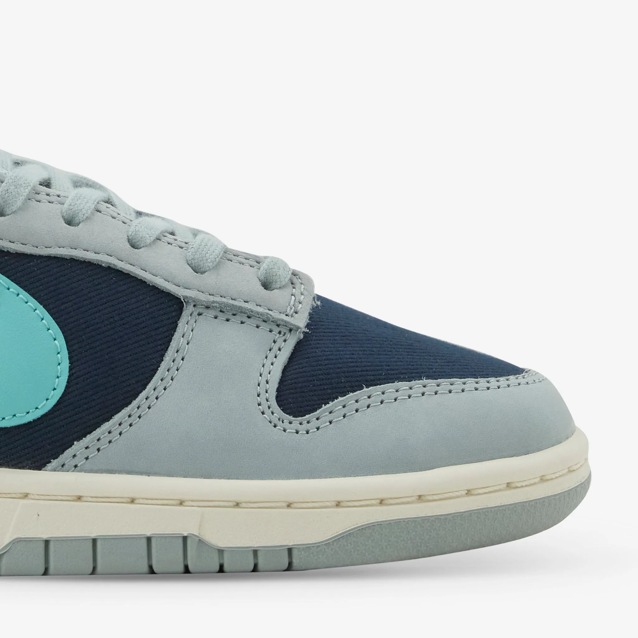 Dunk Low Retro Premium Light Pumice | Green Frost | Dark Obsidian