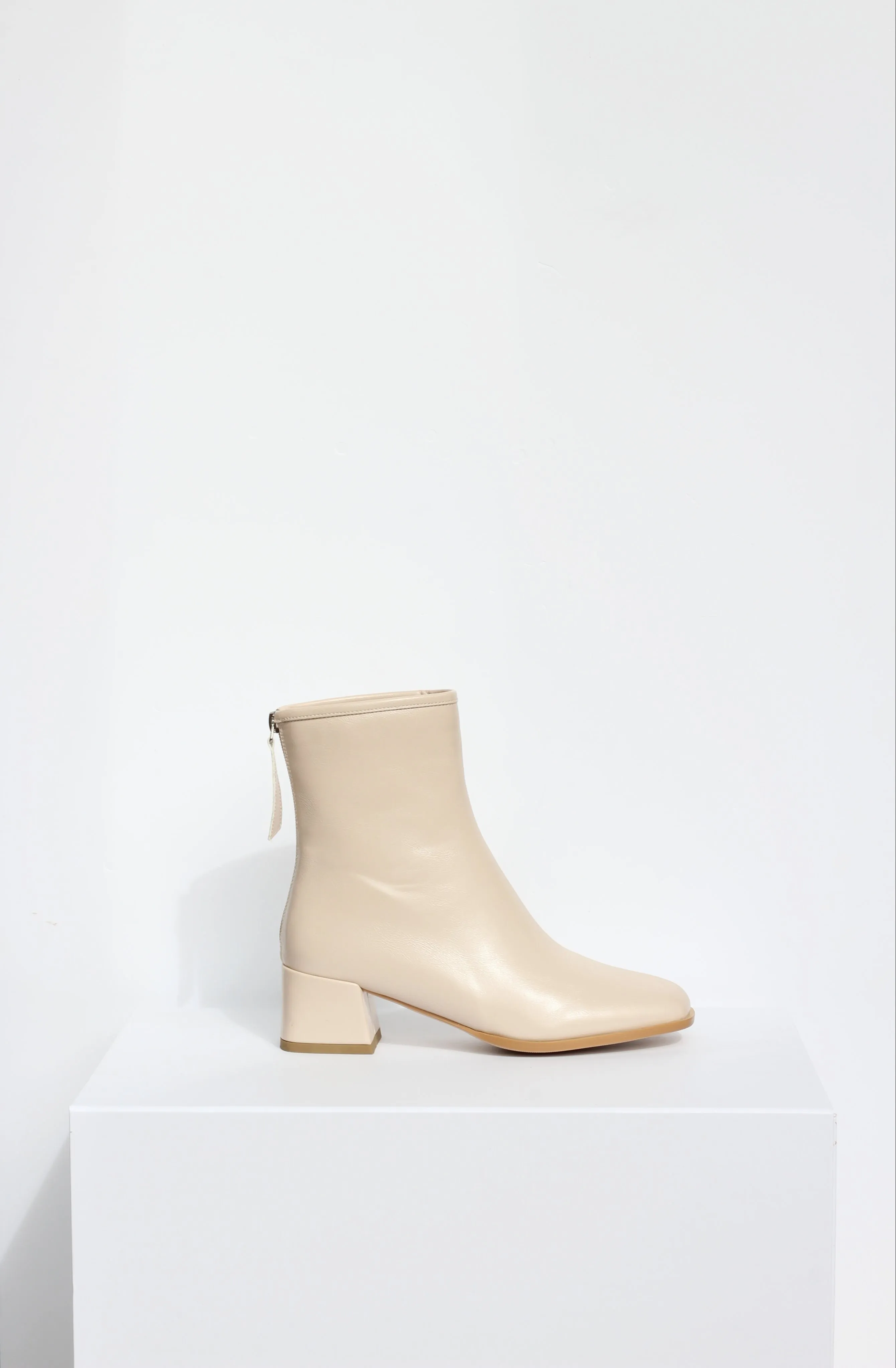 FRANCA, Cream Ankle Boot