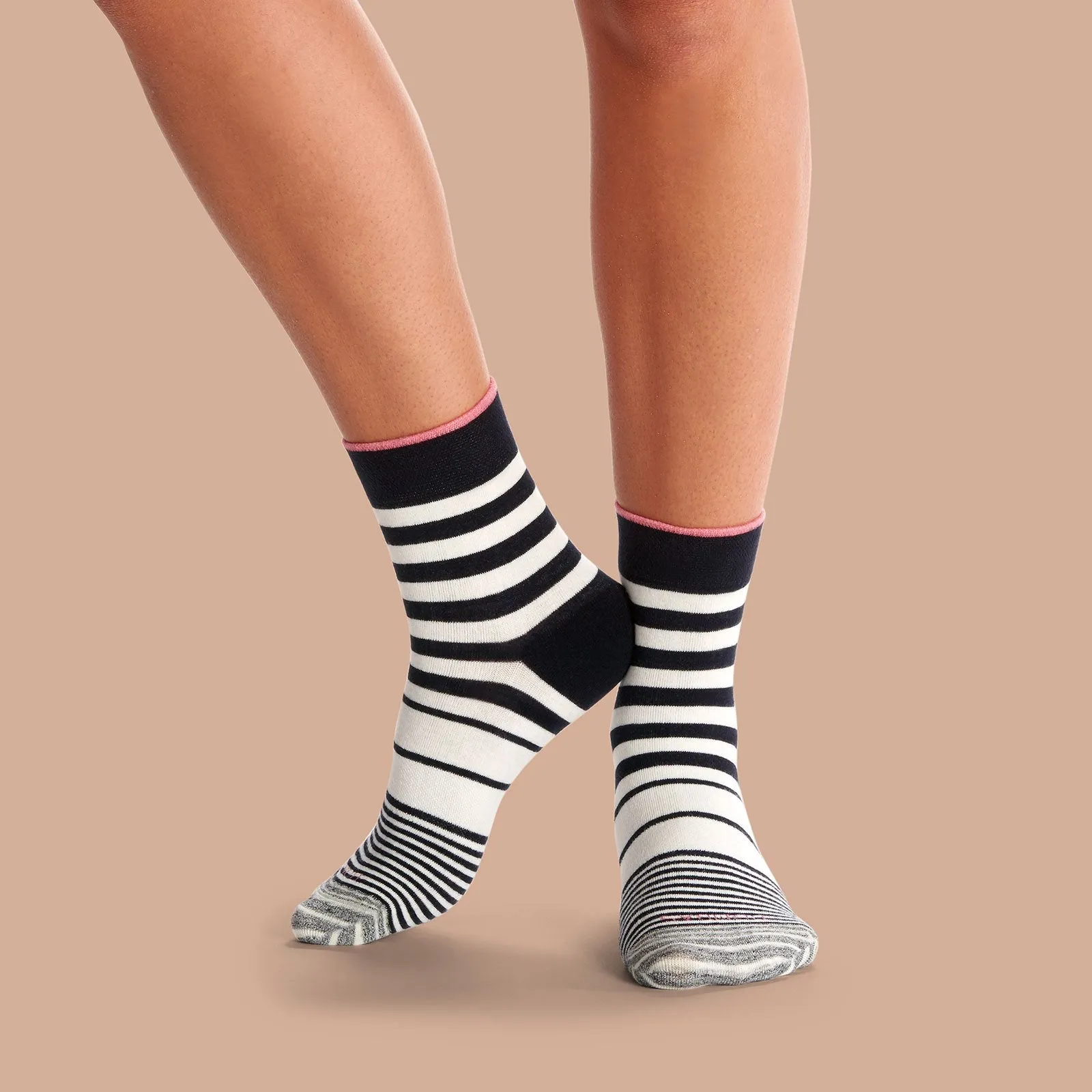 Women's Lightweight Quarter Sock 4-Pack